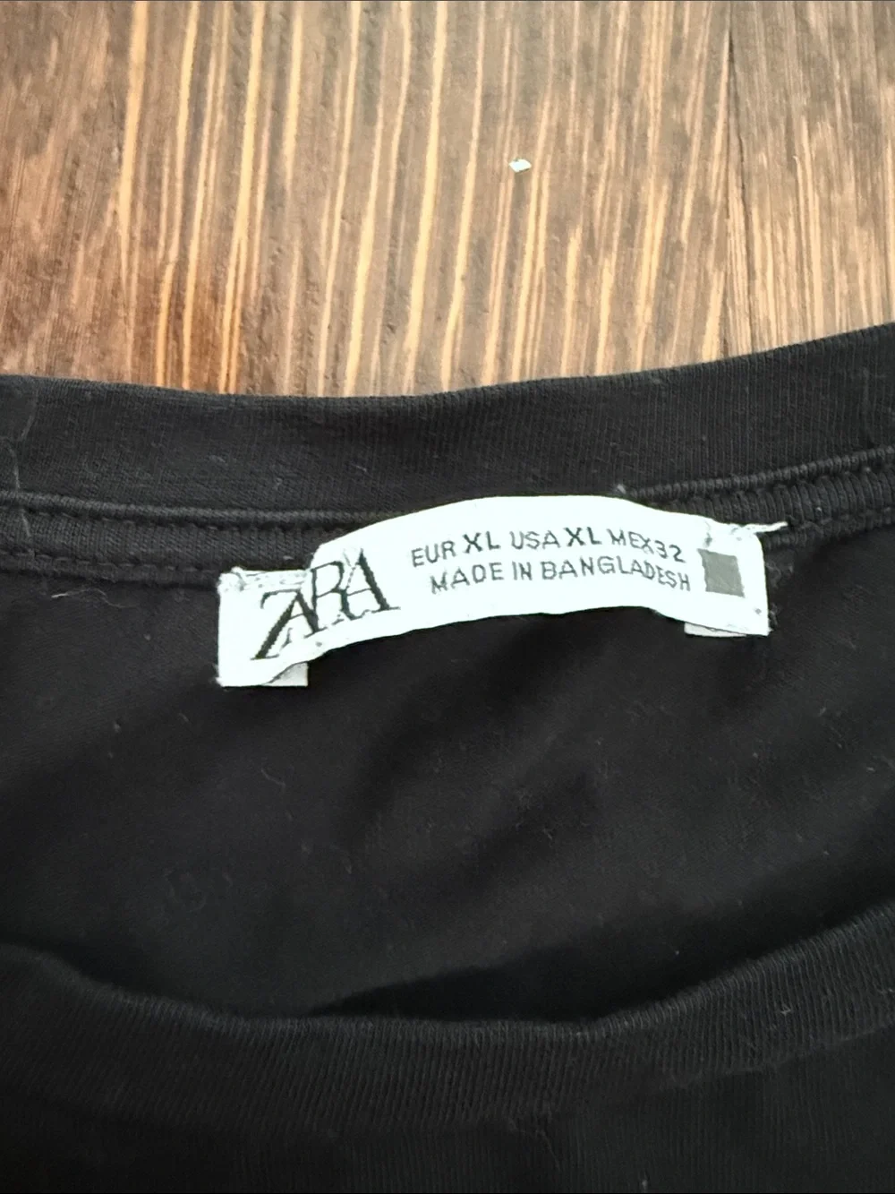 black cropped zara shirt